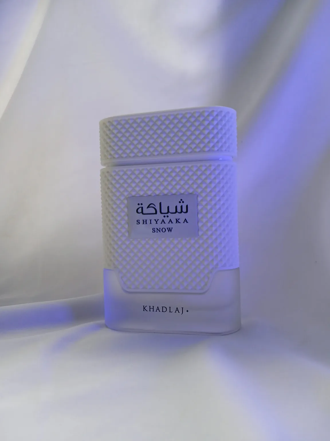 Khadlaj Shiyaaka Snow 100ml  EDP - Image 4