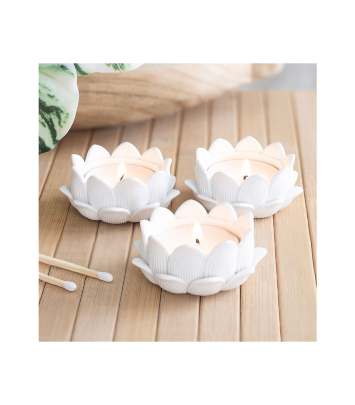 Set of 3 White Lotus Flower Tealight Holders